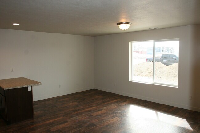 Photo - 2 Story Townhome In Vineyard