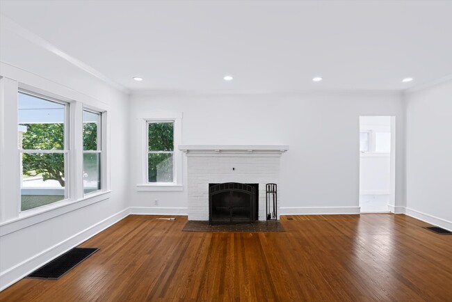 Photo - 4202 N Capitol Ave
