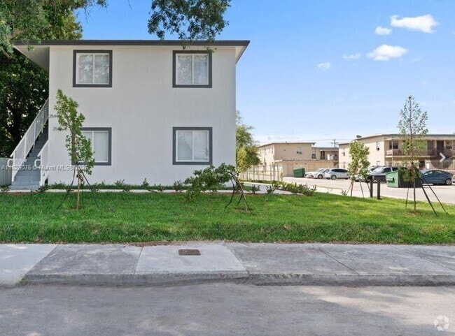 Building Photo - 2540 NW 51st Terrace Unit A Rental