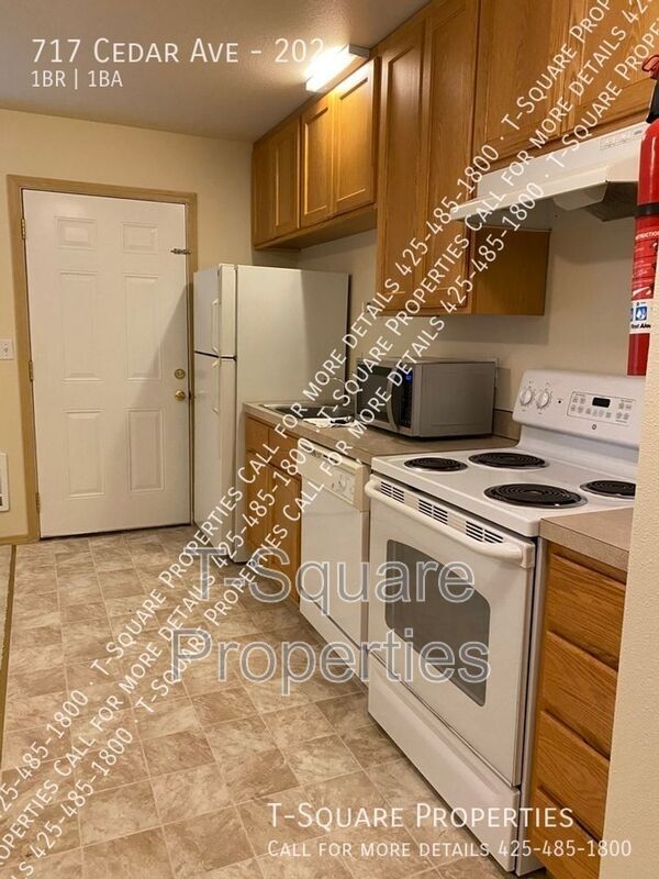 Photo - 717 Cedar Ave