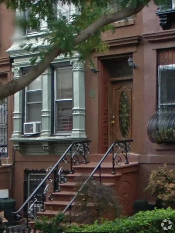 Building Photo - 805 Greene Ave Unit 2 Rental