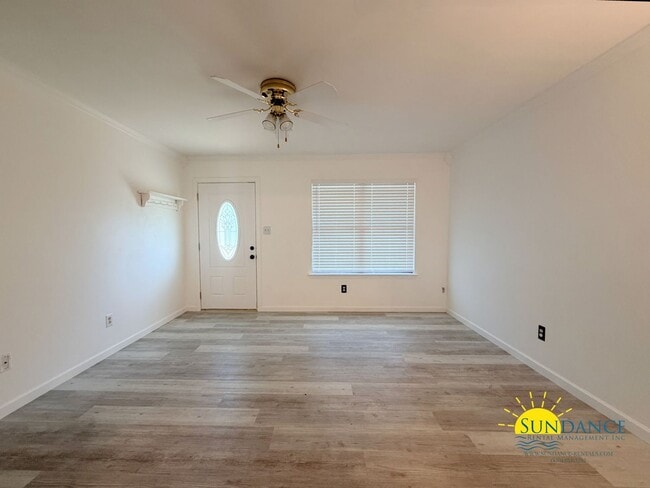 Photo - Beautifully Updated 3 Bedroom Home in Mary Esther, near Highway 98!
