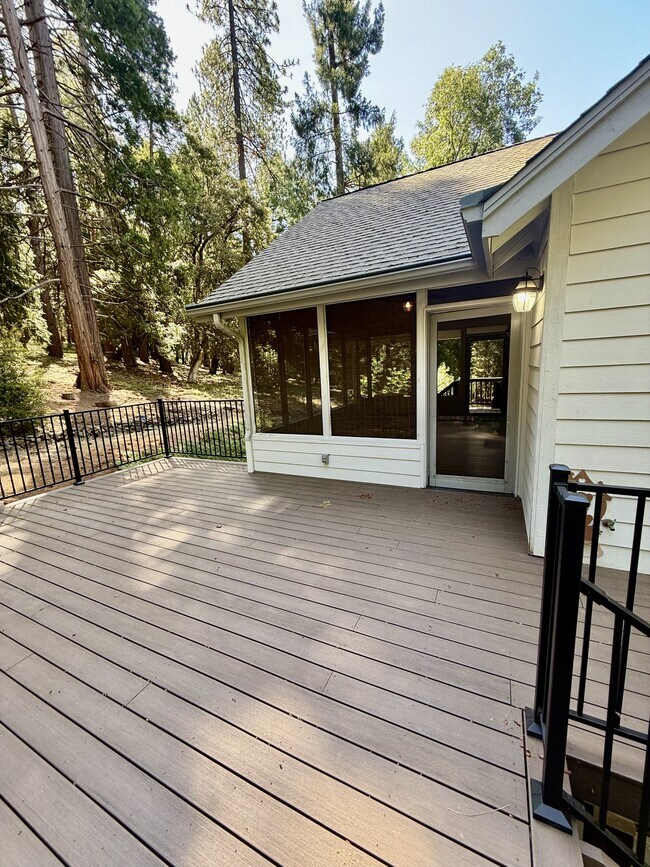 Photo - 11992 Willow Valley Rd House