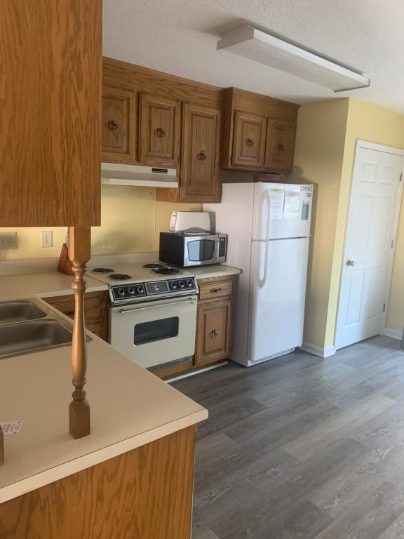 Photo - 100 Ye Olde Kings Hwy