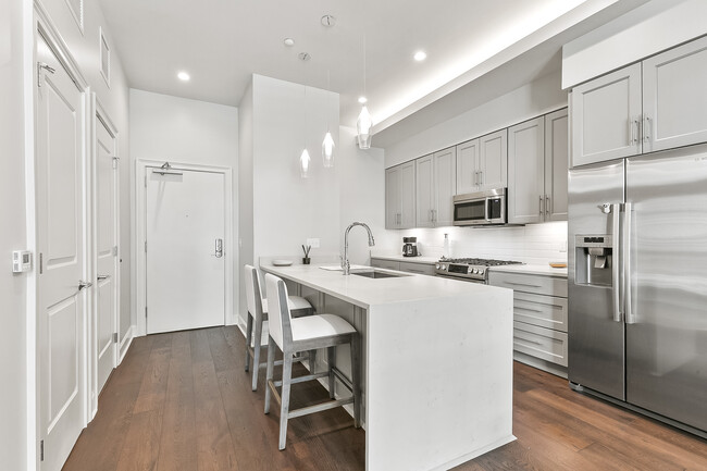 Photo - 731 Saint Charles Ave Unidad 414