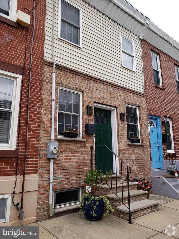 Building Photo - 2121 Oakford St Rental