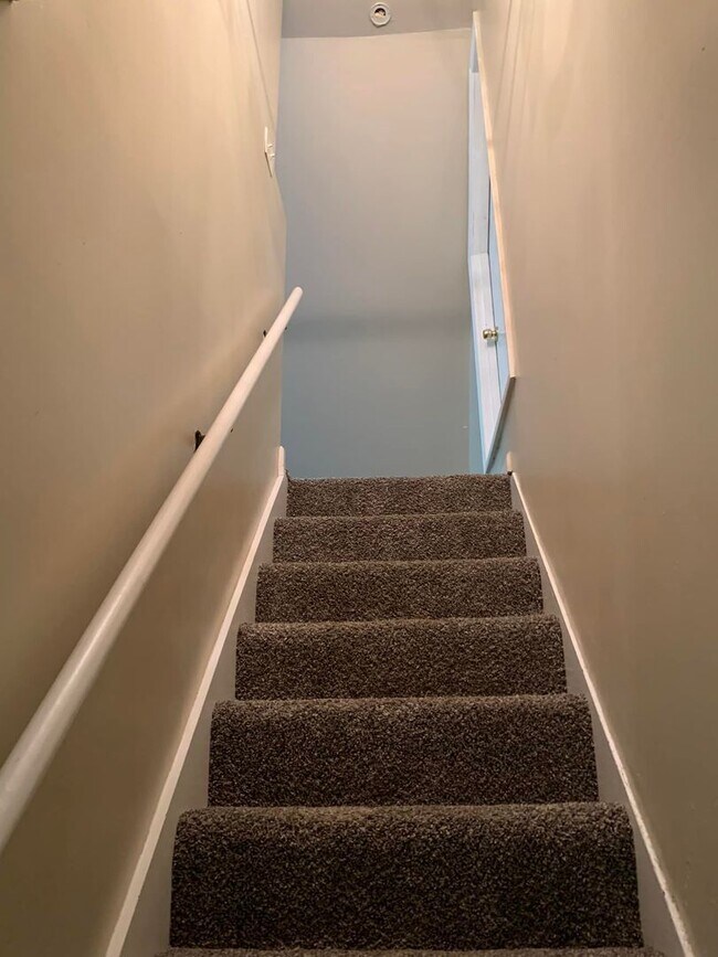 Photo - 210 E Maryland St