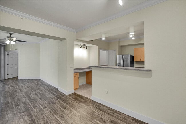 Photo - 533 NE 3rd Ave Unit 531