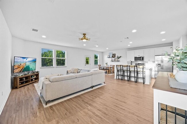 Photo - 7002 Nijinsky Dr