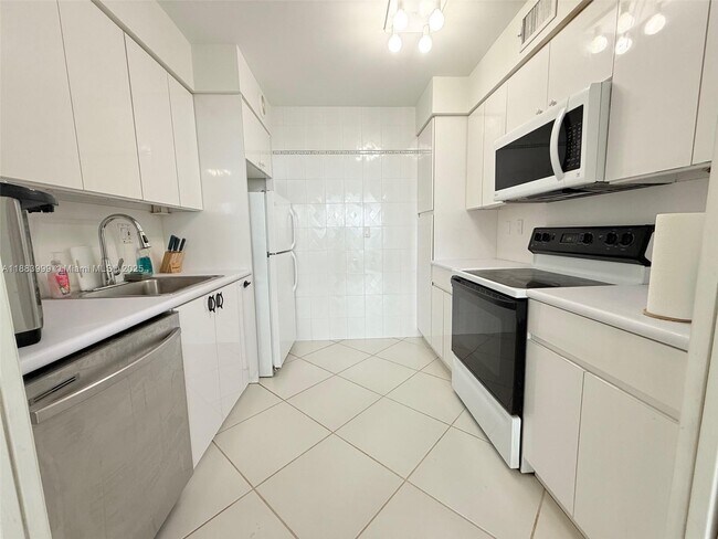 Photo - 100 Bayview Dr Unit 1902