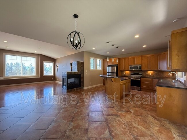 Photo - 1495 Kloppenburg Rd