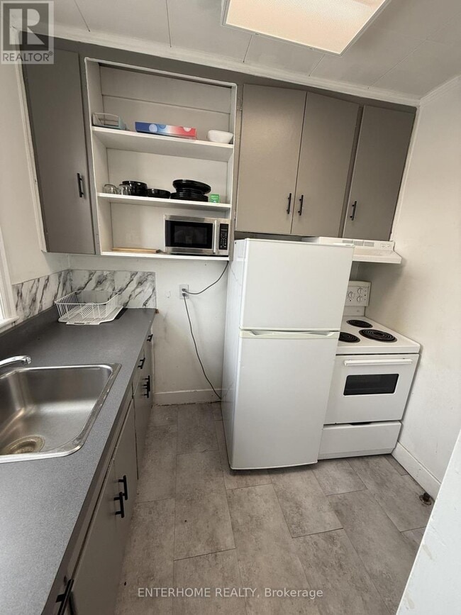 Photo - 51 Queen St E Unité 6