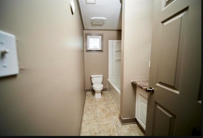 Photo - 104 Travis Ct Unit 104