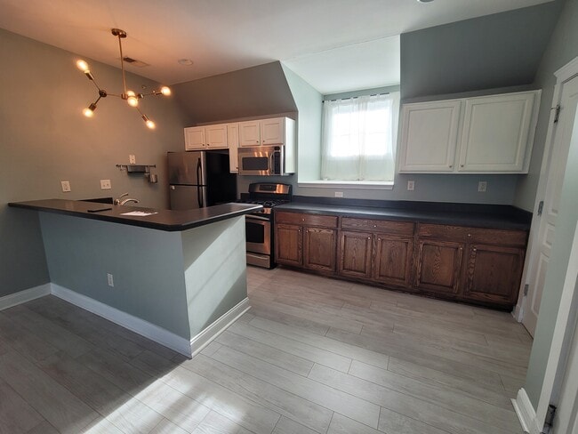 Photo - 435 E Freemason St