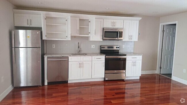 Building Photo - 1118 S 12th St Unit 2R Rental