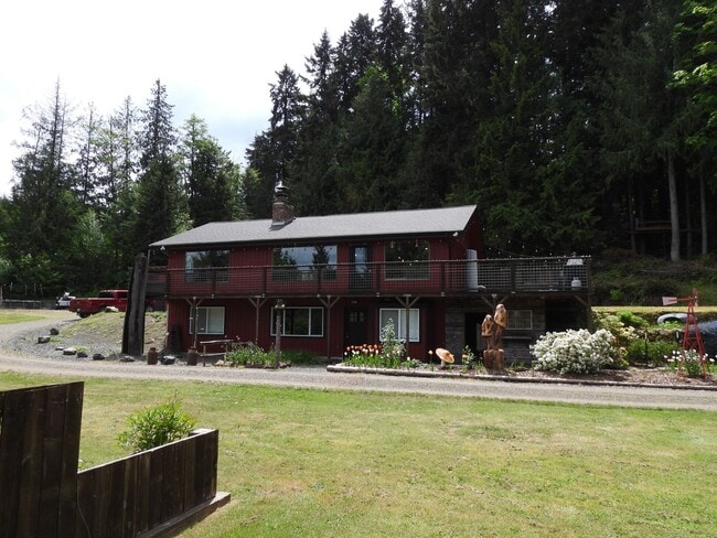 Building Photo - Quality Country Living
