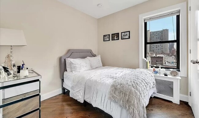 Photo - 153 E 26th St Unit 2A