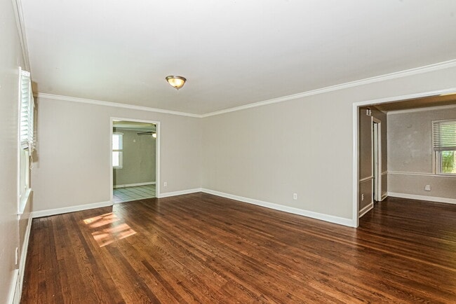 Photo - 1172 Oak Ridge Dr