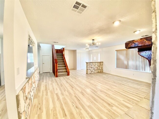 Photo - 114 Hollaway St