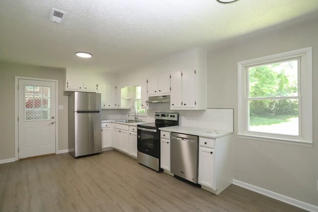 Photo - 309 Martin Ct