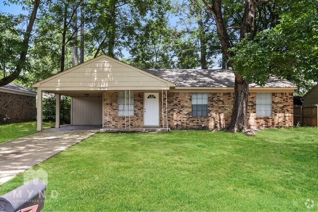 Building Photo - 3020 Normandy Dr Rental