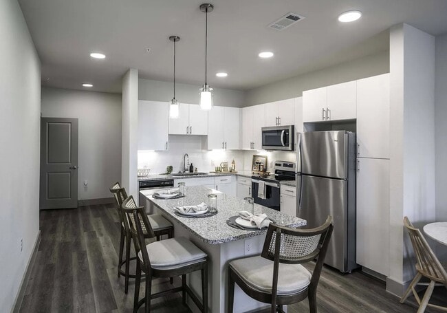 Photo - 13958 Cottingham St Unidad 1103