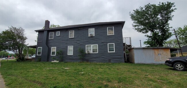 Building Photo - 5004 East Side Ave Unit 103