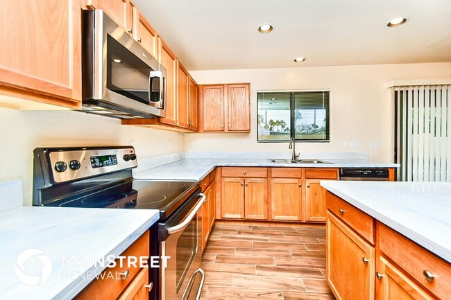 Photo - 1648 W Osasuna Dr