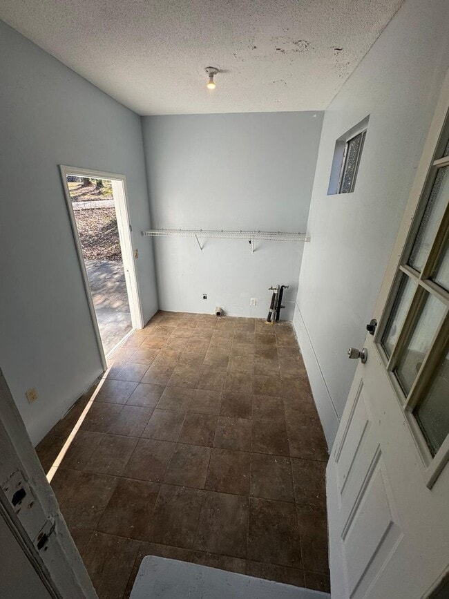 Photo - Newly Renovated Home in Florence!!