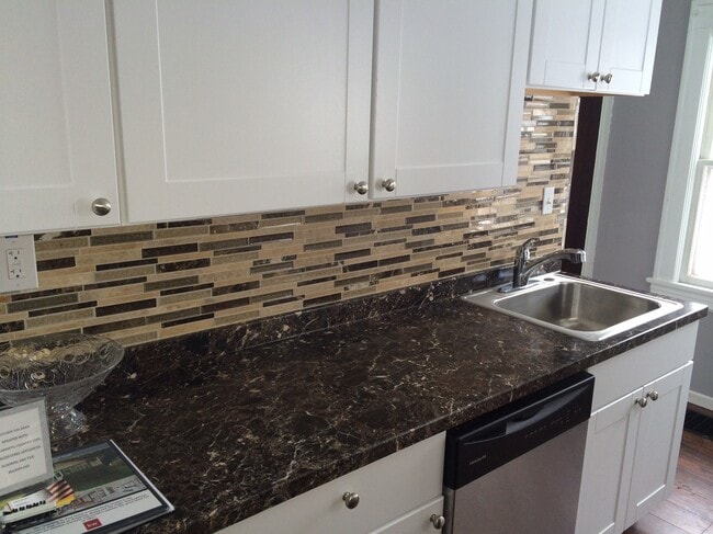 Photo - 431 Snelling Ave S