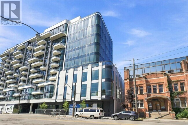 Photo - 322 Dupont St Unit 1004