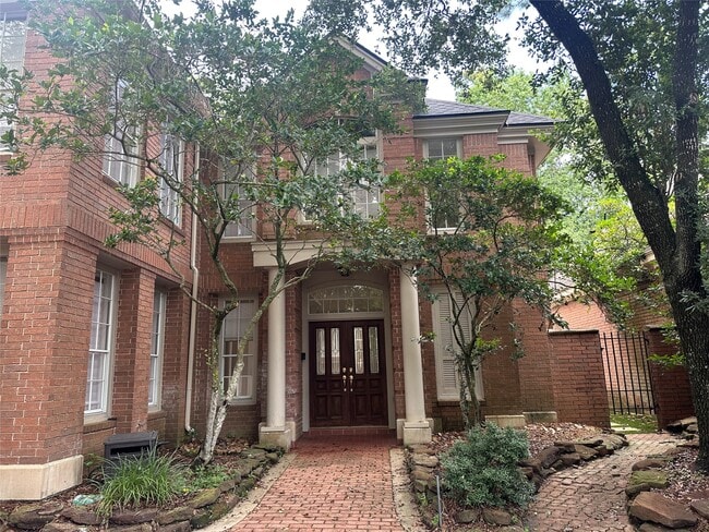 Photo - 3415 Kingsway Ct
