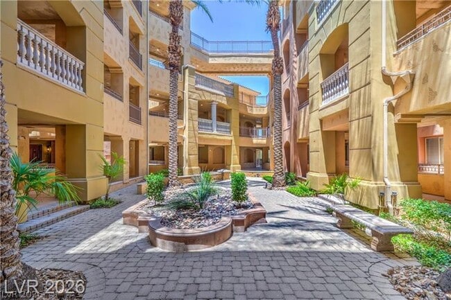 Photo - 15 Via Mantova Unit 302