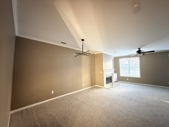 Photo - 1705 Waters Edge Trail