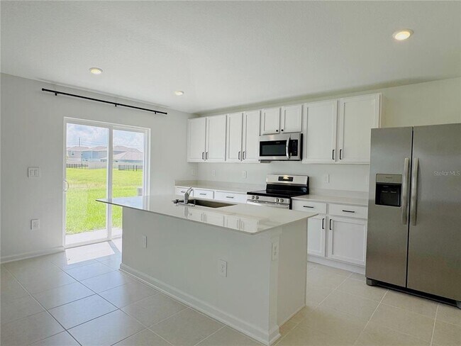 Photo - 3075 Totem Rd
