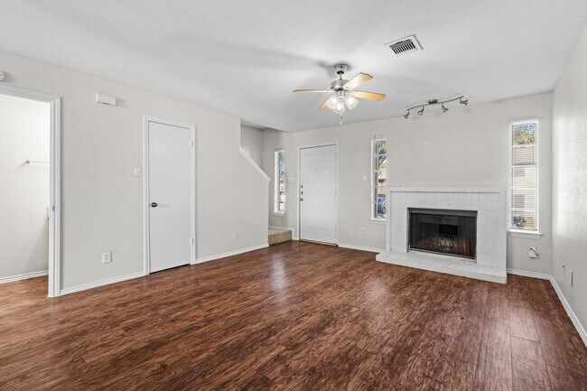 Photo - River Crossing ATX - Townhome - 2bd/2.5ba - W/D - Close to Downtown - $1395