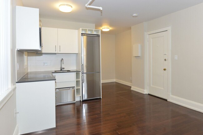 Photo - 54 Maitland St Unit 201