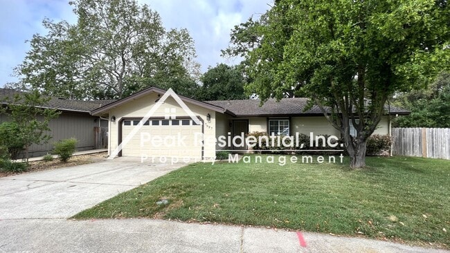 Building Photo - Very Nice 3bd/2ba Citrus Heights Home with 2 Car Garage - Must See!