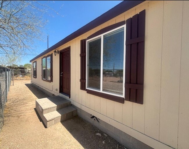 Building Photo - 1219 E 35th St