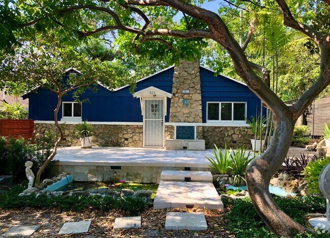 Building Photo - 824 35th St Rental