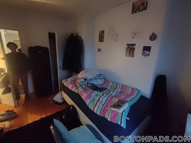 Photo - 405 Beacon St Unit 15