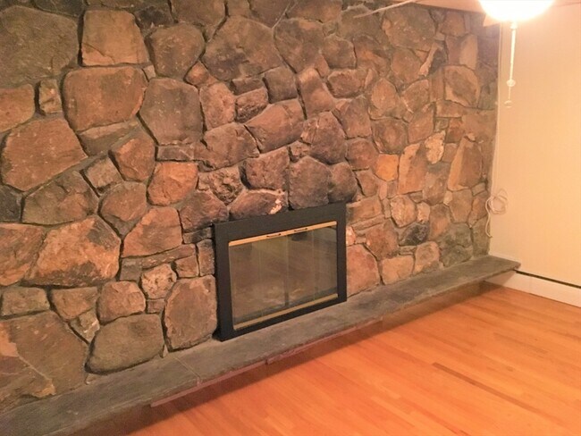 Photo - 391 Langley Rd Unit 2