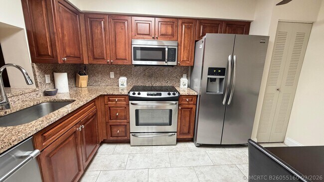 6866 Huntington Ln Unit 504