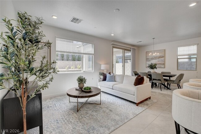 Photo - 1581 Crowned Eagle St