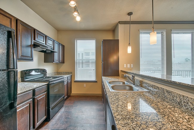 Photo - Village at Palm Center