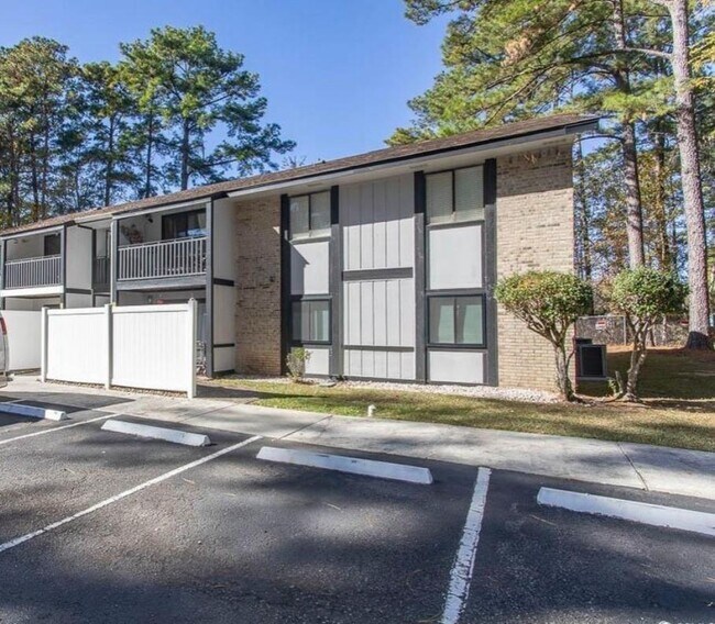 Photo - 950 Forestbrook Rd