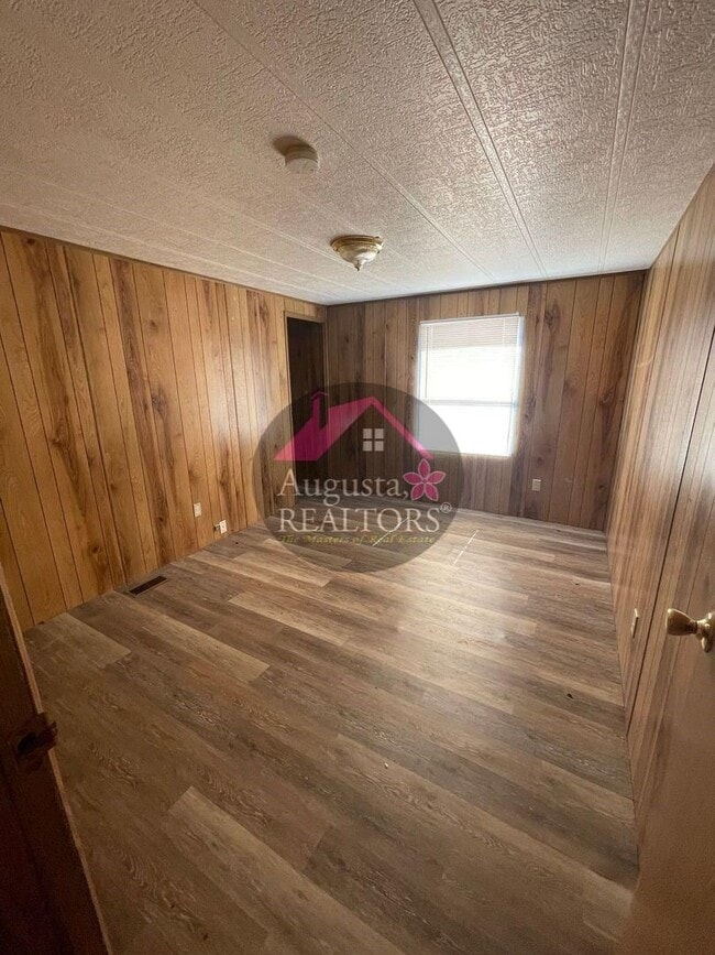 Photo - Spacious 3 bedroom home in Merkel! Unit 134 HCP