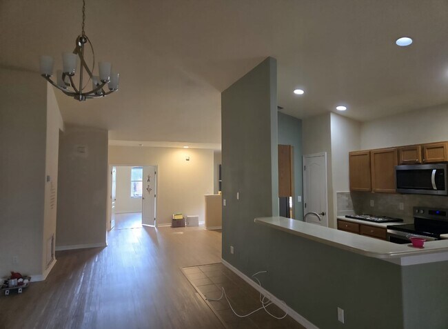 Photo - 1030 Venetian Dr