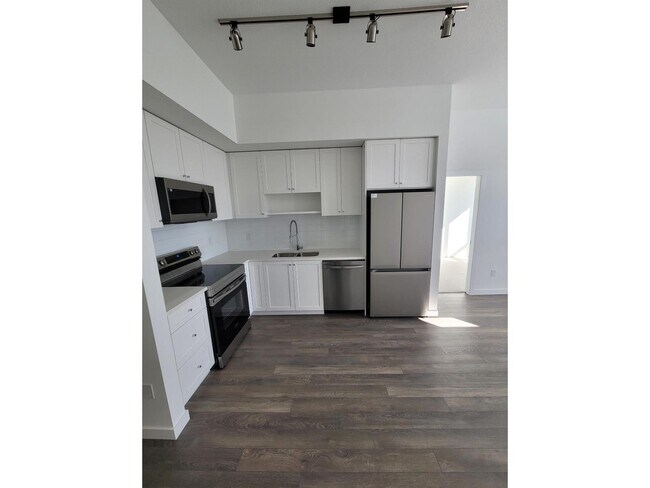 Photo - 8509-8158 158 St Unité 607