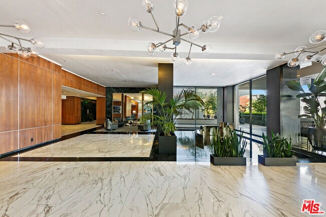 Photo - 1100 Alta Loma Rd Unit 16B